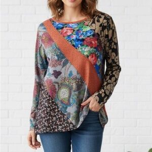 Tru Luxe Jeans Mixed Pattern
Patchwork Crew Neck Women's Top -
Size Medium